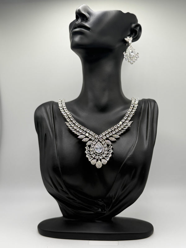 Roya Collection